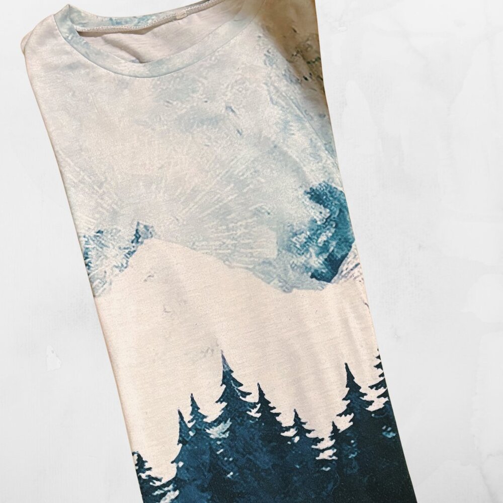Mountain Forest Graphic Tee – Blue & Teal Landscape Print, Size M